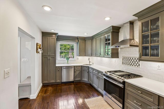 76 Highfield Avenue, Port Washington, NY 11050