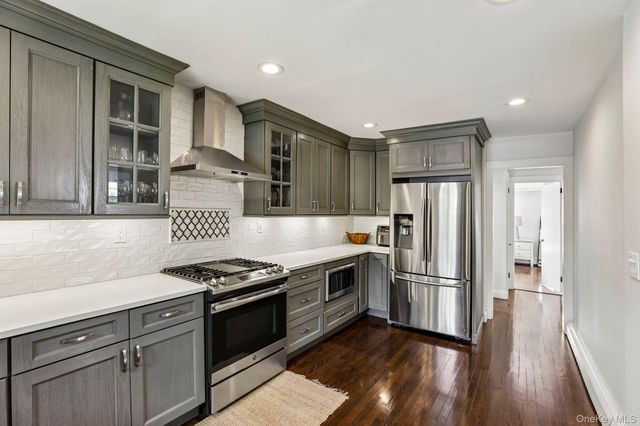 76 Highfield Avenue, Port Washington, NY 11050