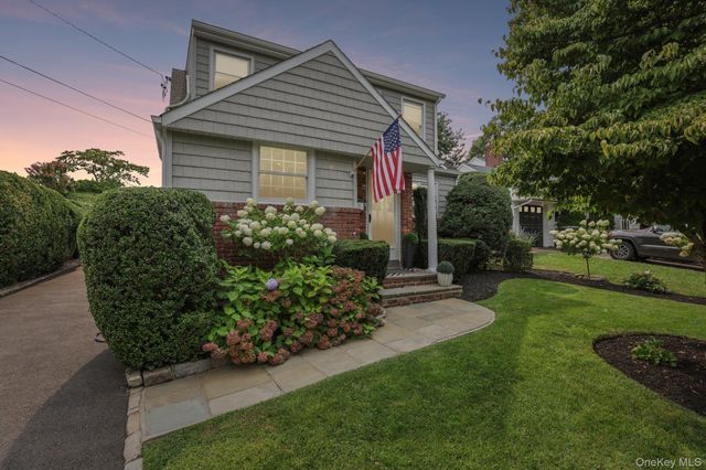 76 Highfield Avenue, Port Washington, NY 11050
