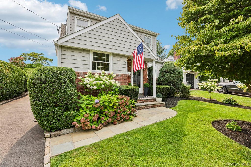 76 Highfield Avenue, Port Washington, NY 11050 — photo 5