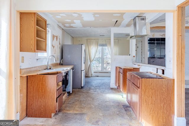 7300 Buck Creek Drive, Fairburn, GA 30213