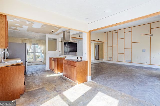 7300 Buck Creek Drive, Fairburn, GA 30213