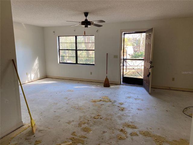 1525 S HAYDEN ROAD, Deland, FL 32724