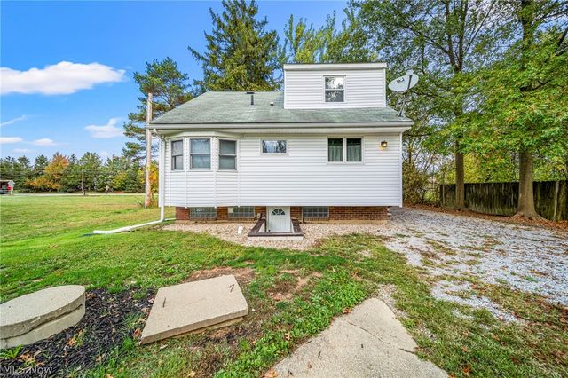 26571 Sprague Road, Columbia Station, OH 44028