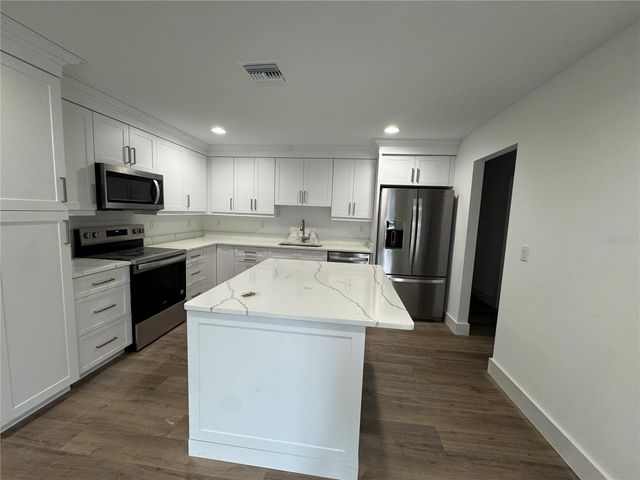 8355 NW 2ND STREET, Ocala, FL 34482