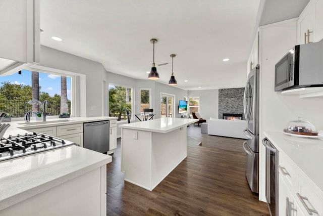 3760 Southridge Way, Oceanside, CA 92056