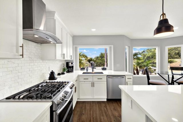 3760 Southridge Way, Oceanside, CA 92056