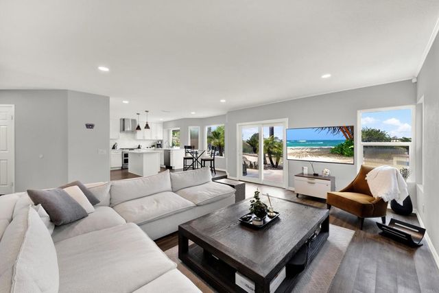3760 Southridge Way, Oceanside, CA 92056