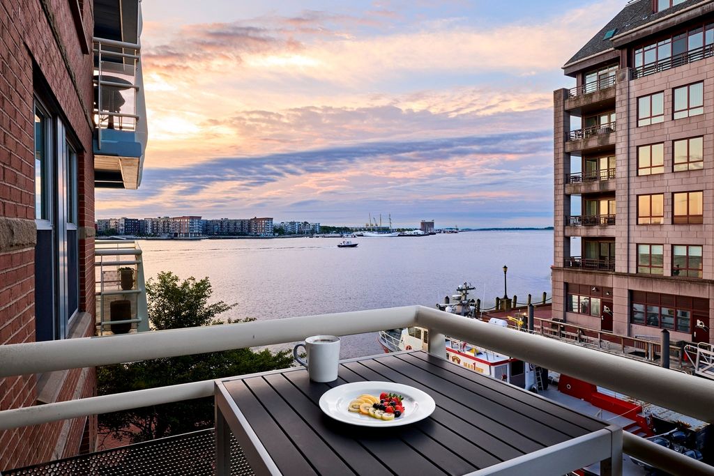 4 Battery 4309, Boston, MA 02109
