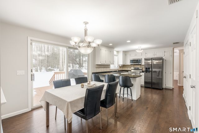 7 Hadley Drive, Avon, CT 06001