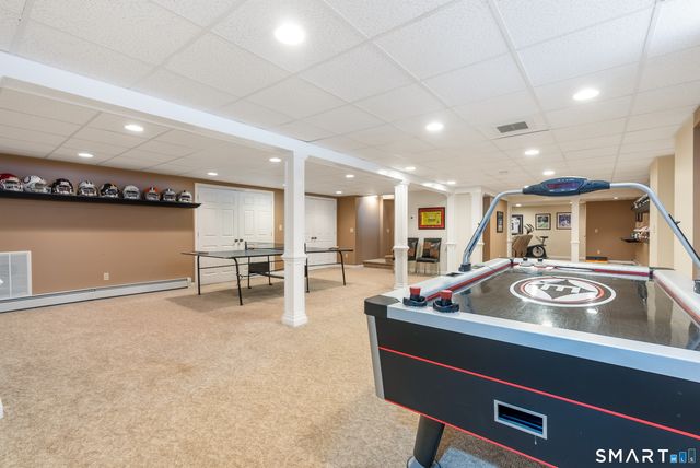 7 Hadley Drive, Avon, CT 06001