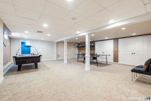 7 Hadley Drive, Avon, CT 06001