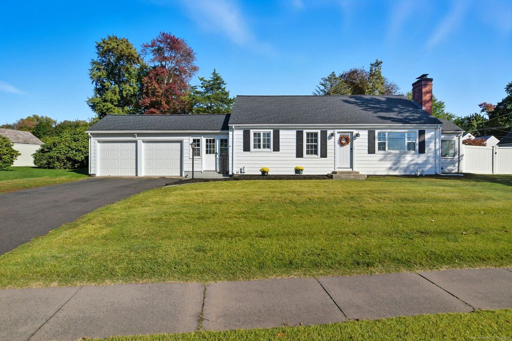 243B Pearl Street, Enfield, CT 06082