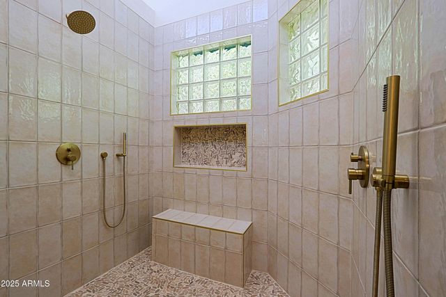 10040 E HAPPY VALLEY Road 204, Scottsdale, AZ 85255