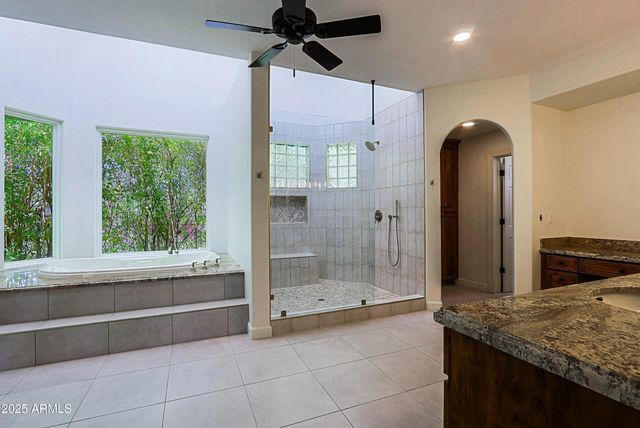 10040 E HAPPY VALLEY Road 204, Scottsdale, AZ 85255