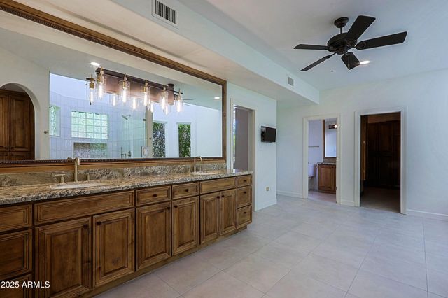 10040 E HAPPY VALLEY Road 204, Scottsdale, AZ 85255