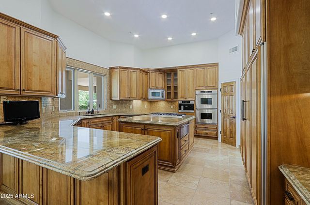 10040 E HAPPY VALLEY Road 204, Scottsdale, AZ 85255