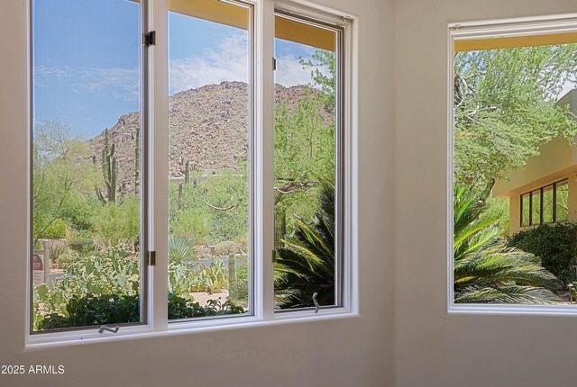 10040 E HAPPY VALLEY Road 204, Scottsdale, AZ 85255