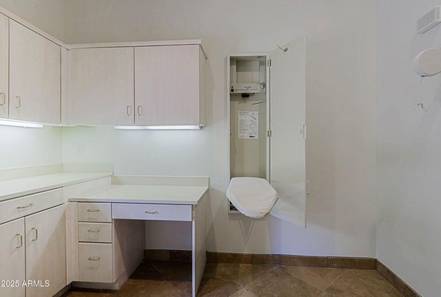 10040 E HAPPY VALLEY Road 204, Scottsdale, AZ 85255