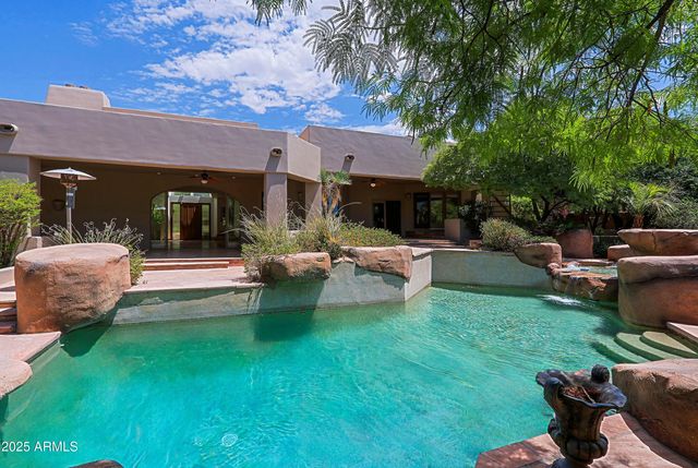 10040 E HAPPY VALLEY Road 204, Scottsdale, AZ 85255