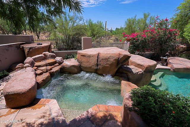 10040 E HAPPY VALLEY Road 204, Scottsdale, AZ 85255