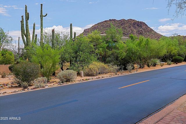 10040 E HAPPY VALLEY Road 204, Scottsdale, AZ 85255