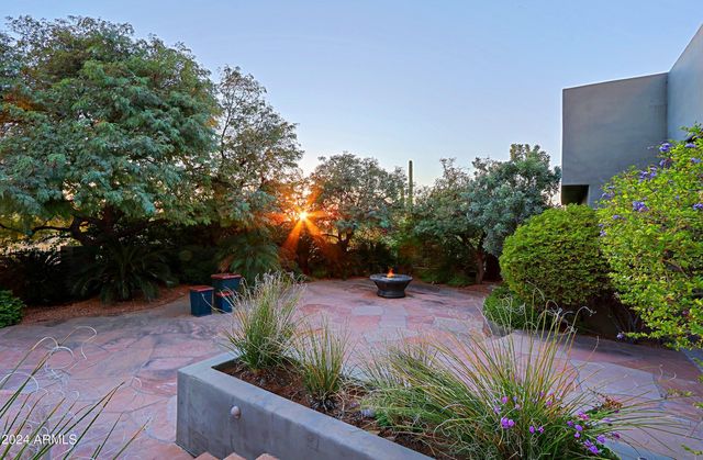 10040 E HAPPY VALLEY Road 204, Scottsdale, AZ 85255