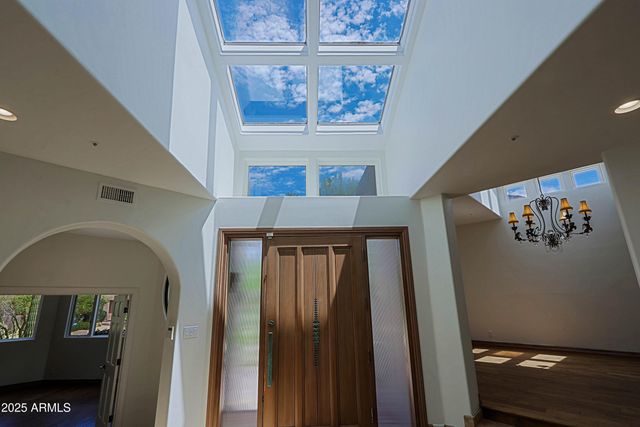 10040 E HAPPY VALLEY Road 204, Scottsdale, AZ 85255