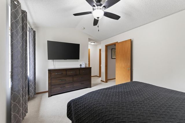 7803 Oak Court, Lino Lakes, MN 55014