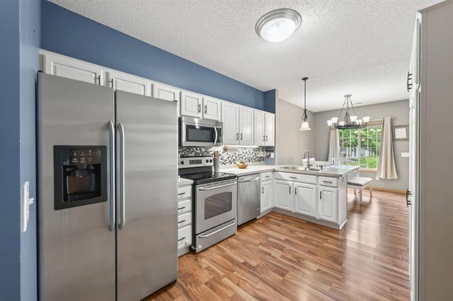 7803 Oak Court, Lino Lakes, MN 55014