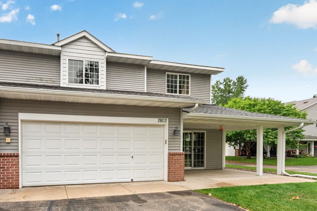 7803 Oak Court, Lino Lakes, MN 55014 — photo 2