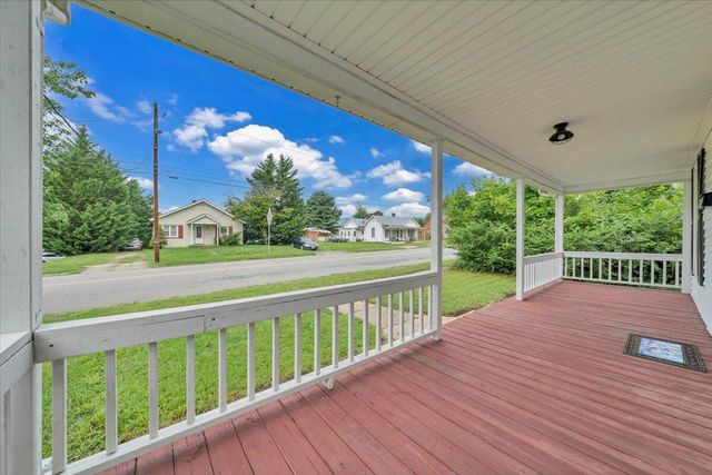 S 816 Colorado ST, Salem, VA 24153