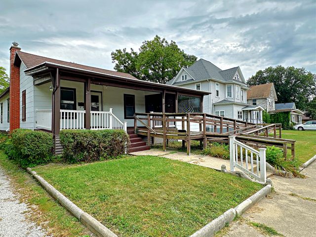 211 S Bloomington Street, Streator, IL 61364