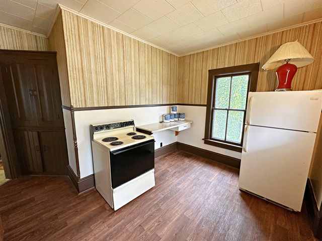 211 S Bloomington Street, Streator, IL 61364