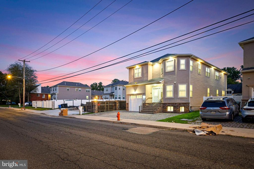 1224 NORWALK RD, Philadelphia, PA 19115