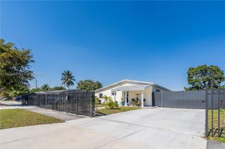 1031 NE 213th Ter, Miami, FL 33179