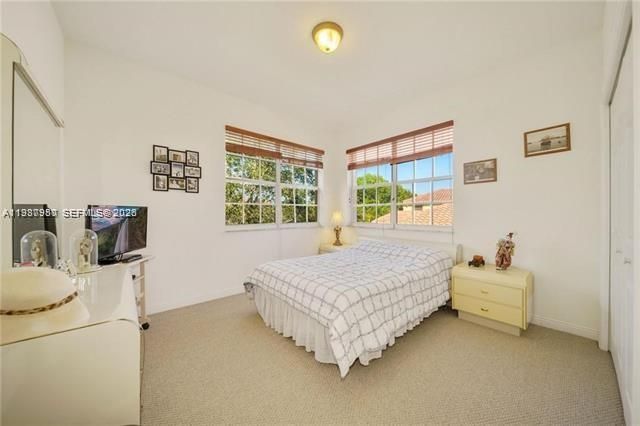 5271 SW 141st Ter, Miramar, FL 33027