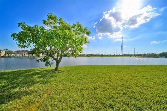 5271 SW 141st Ter, Miramar, FL 33027