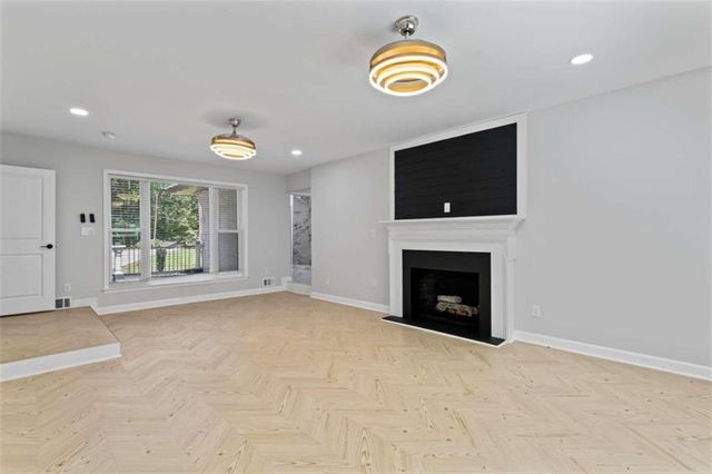 2023 Stoneleigh Drive, Stone Mountain, GA 30087
