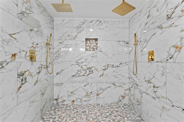 2023 Stoneleigh Drive, Stone Mountain, GA 30087