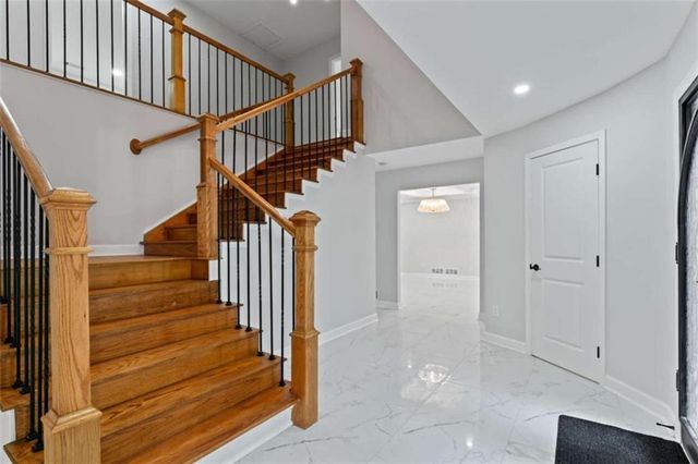 2023 Stoneleigh Drive, Stone Mountain, GA 30087