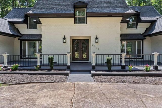 2023 Stoneleigh Drive, Stone Mountain, GA 30087
