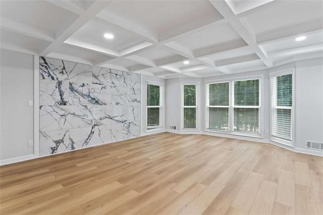 2023 Stoneleigh Drive, Stone Mountain, GA 30087