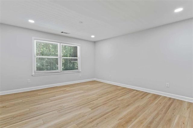 2023 Stoneleigh Drive, Stone Mountain, GA 30087