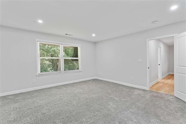 2023 Stoneleigh Drive, Stone Mountain, GA 30087