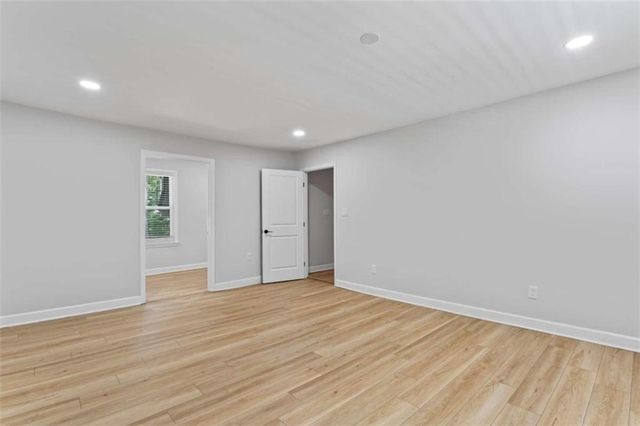 2023 Stoneleigh Drive, Stone Mountain, GA 30087