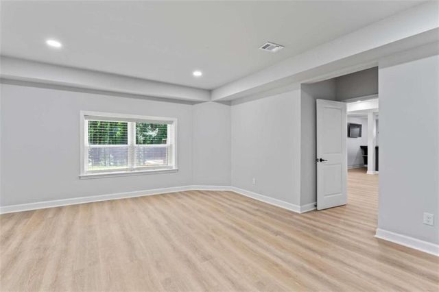 2023 Stoneleigh Drive, Stone Mountain, GA 30087