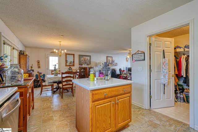 750 Goodjoin Road, Campobello, SC 29322