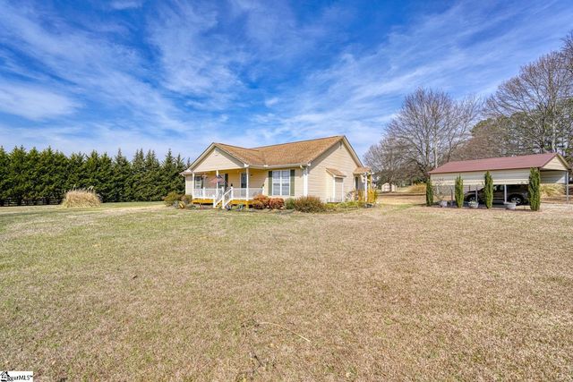 750 Goodjoin Road, Campobello, SC 29322
