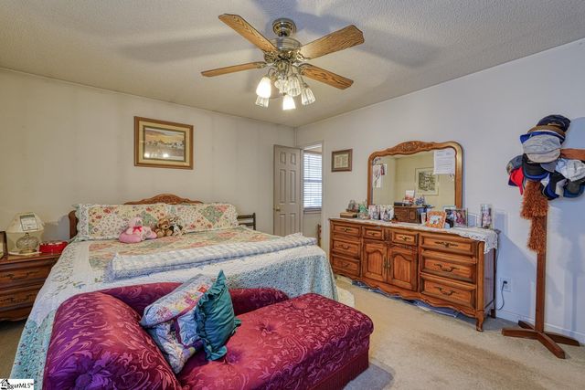 750 Goodjoin Road, Campobello, SC 29322